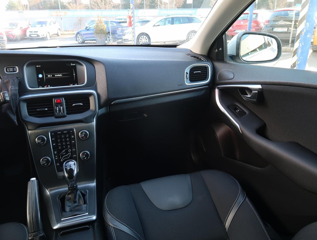 2016 Volvo V40 - 11