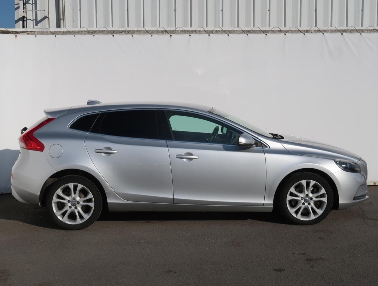 2016 Volvo V40 - 8
