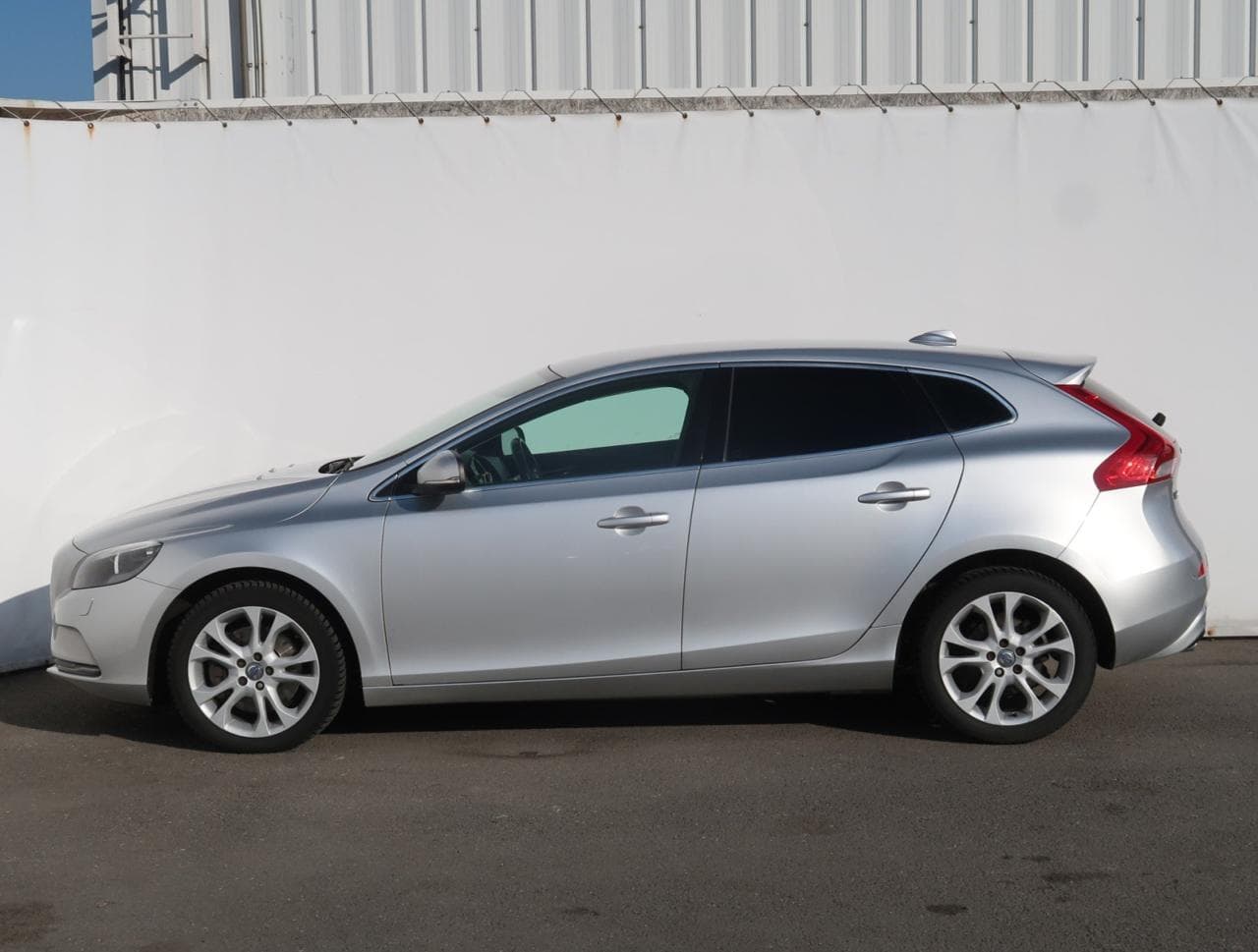 2016 Volvo V40 - 4