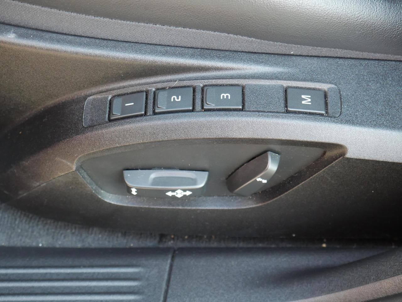 2015 Volvo V40 - 17