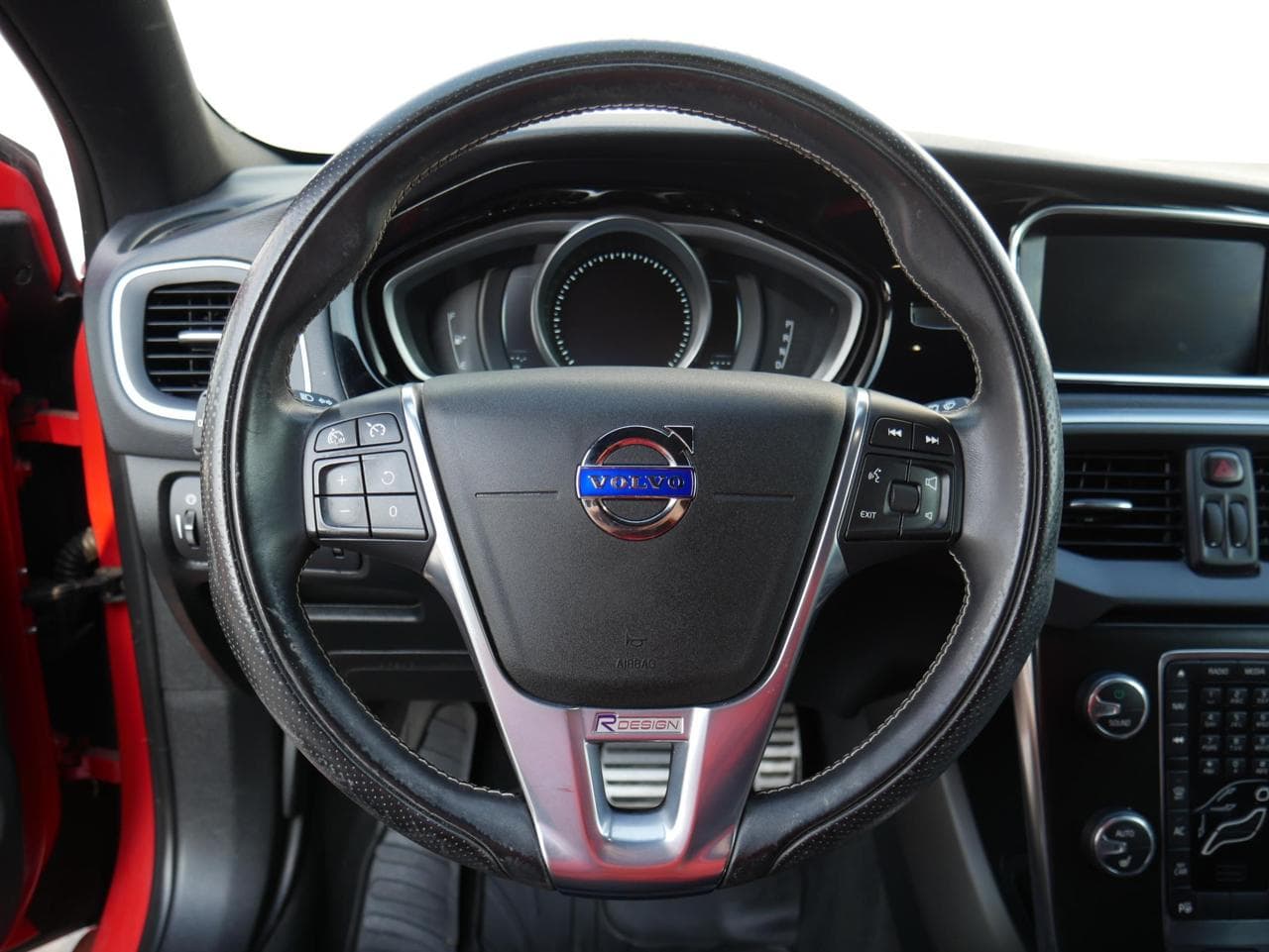 2015 Volvo V40 - 16
