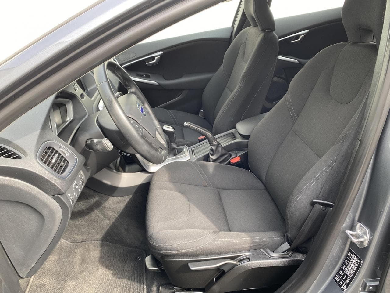 2016 Volvo V40 - 9