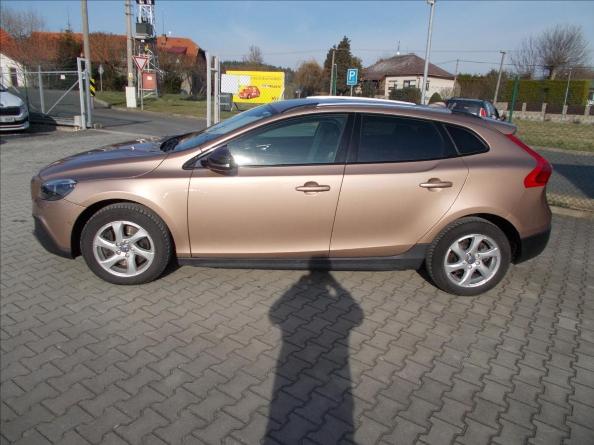 2015 Volvo V40 - 5