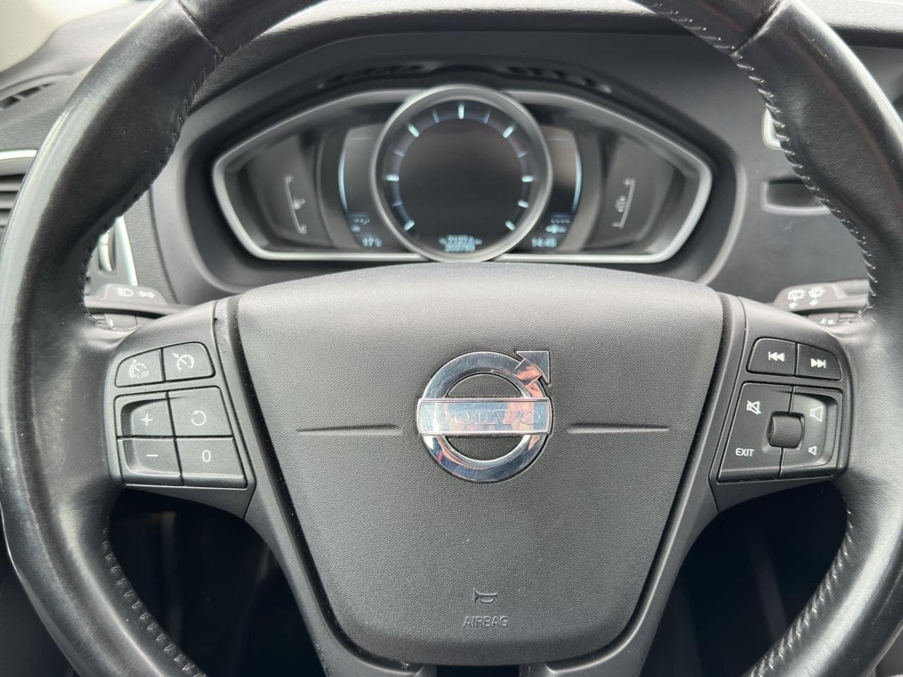 2014 Volvo V40 - 12