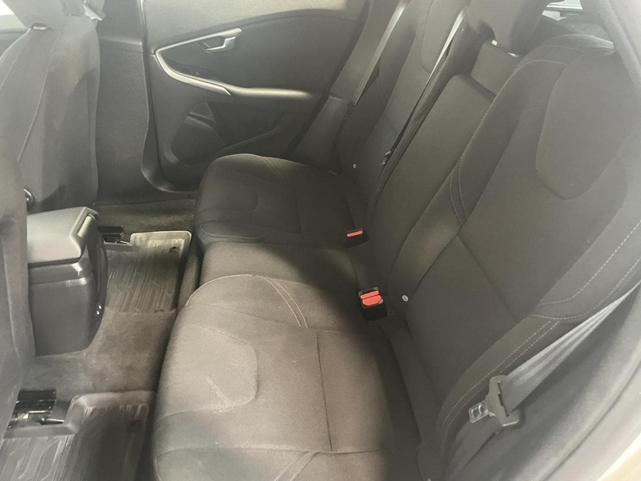 2015 Volvo V40 - 9