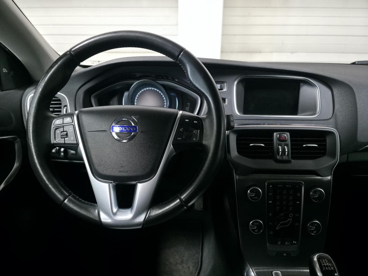 2015 Volvo V40 - 22