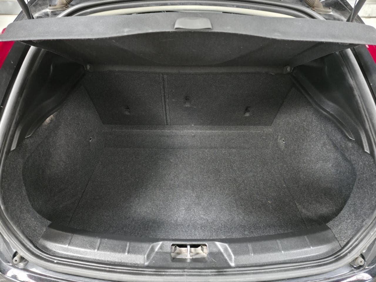 2015 Volvo V40 - 10