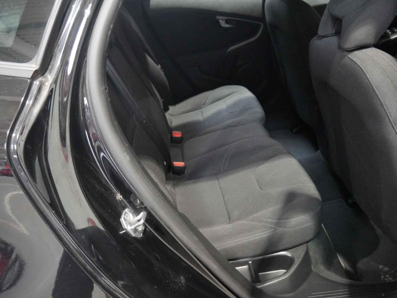 2017 Volvo V40 - 11