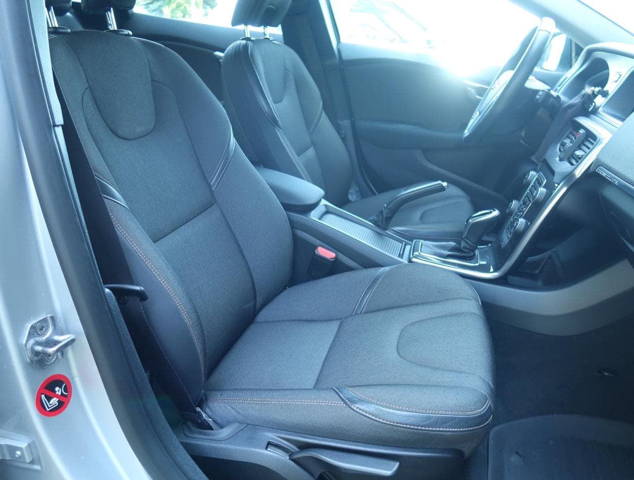 2016 Volvo V40 - 22