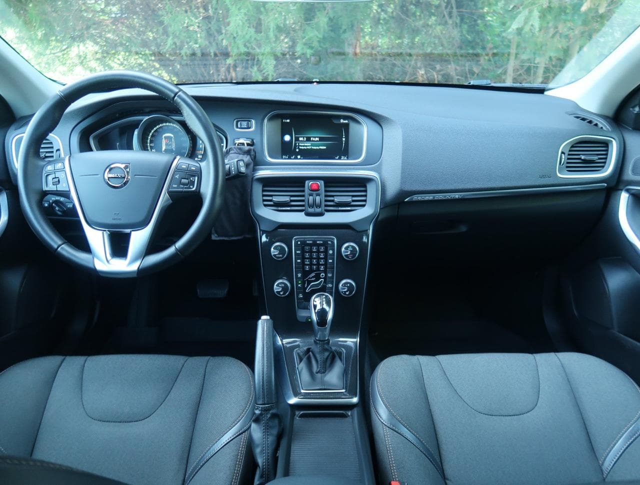 2016 Volvo V40 - 17
