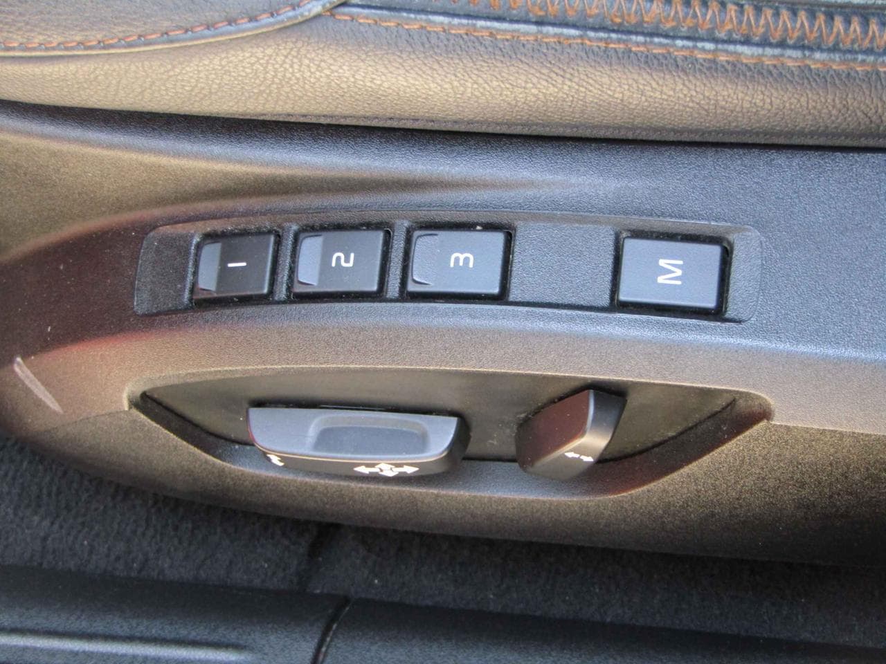 2014 Volvo V40 - 12