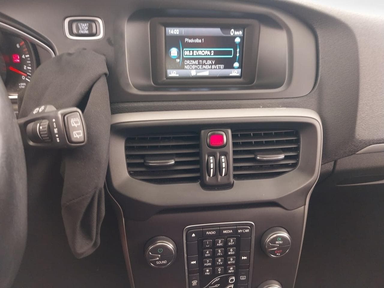 2012 Volvo V40 - 18