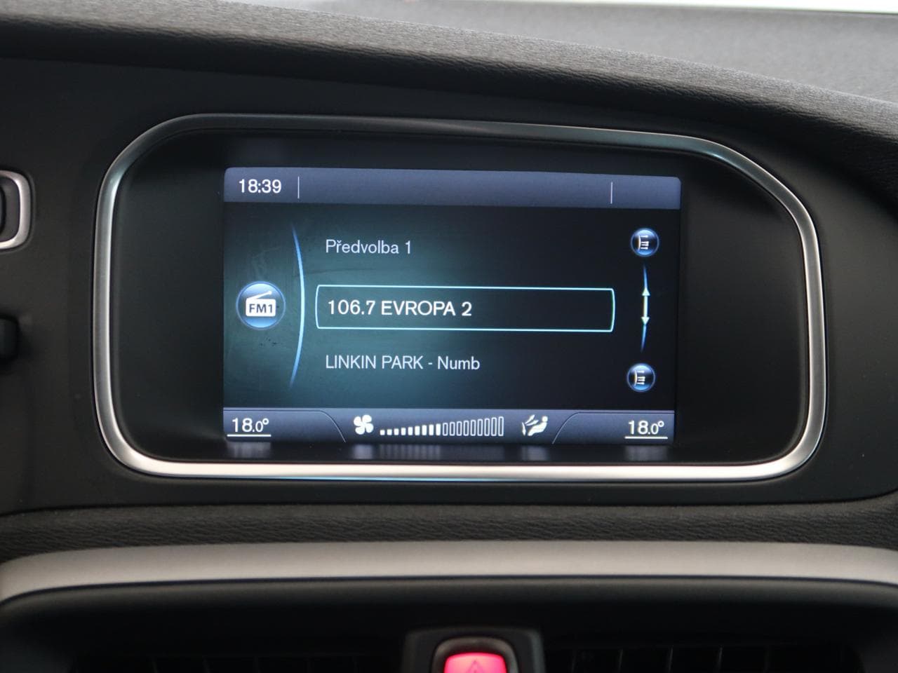 2014 Volvo V40 - 18