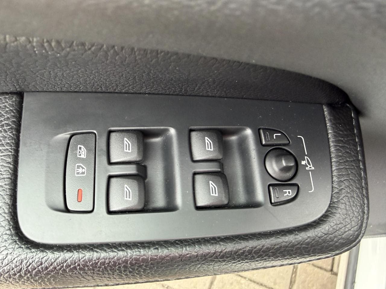 2018 Volvo V60 - 11
