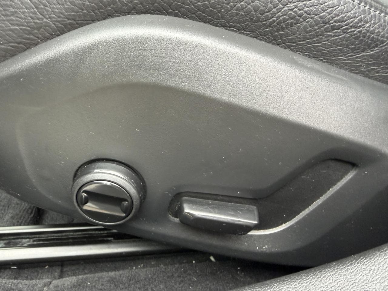 2018 Volvo V60 - 12