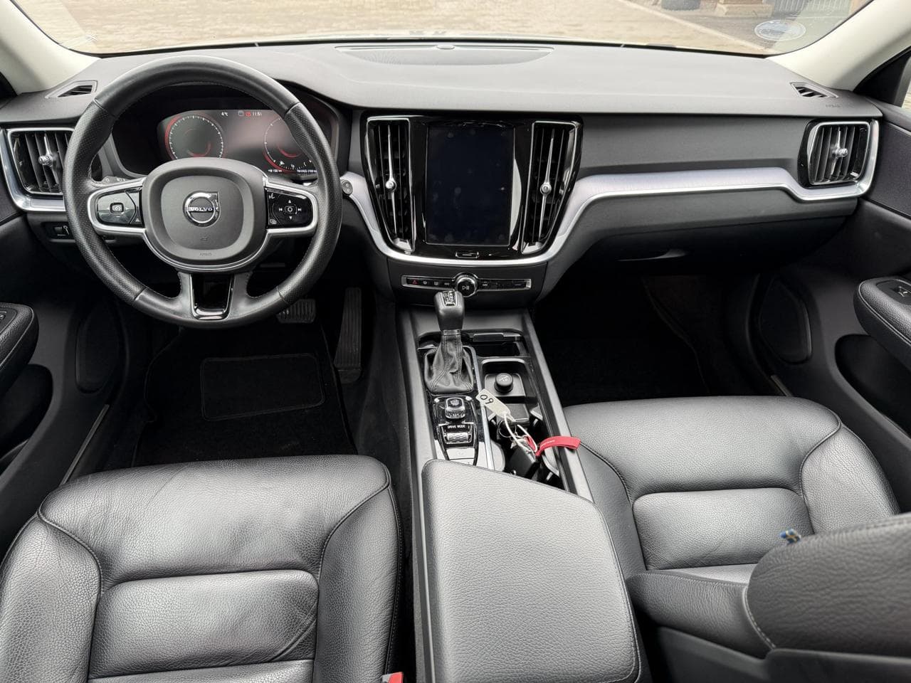 2018 Volvo V60 - 8