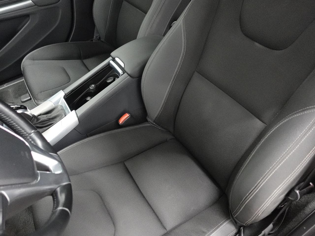2014 Volvo V60 - 9