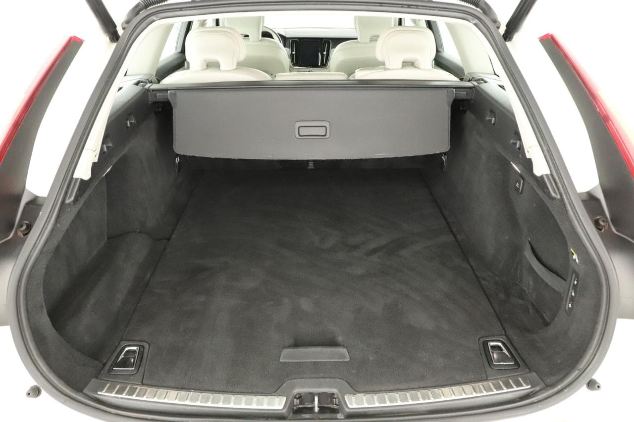 2018 Volvo V90 - 17