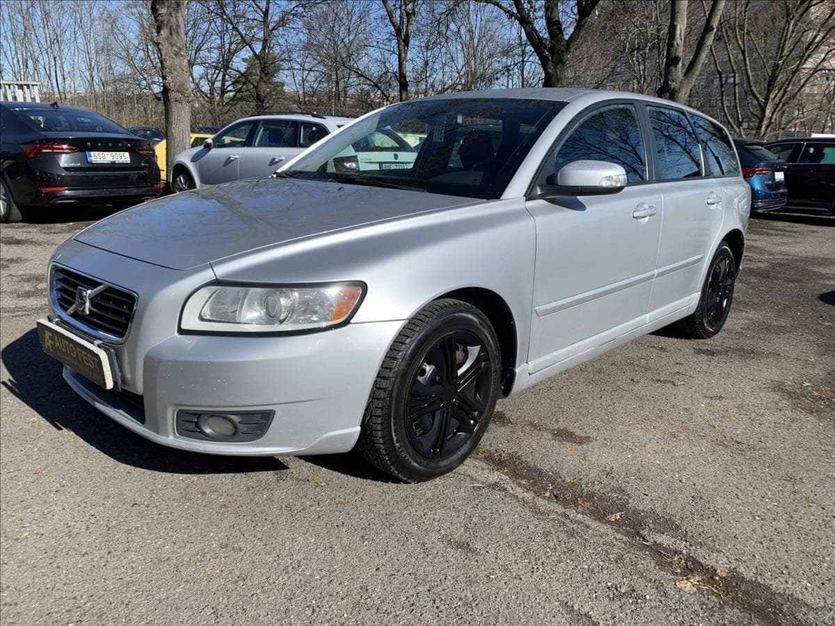 2010 Volvo V50 - 29