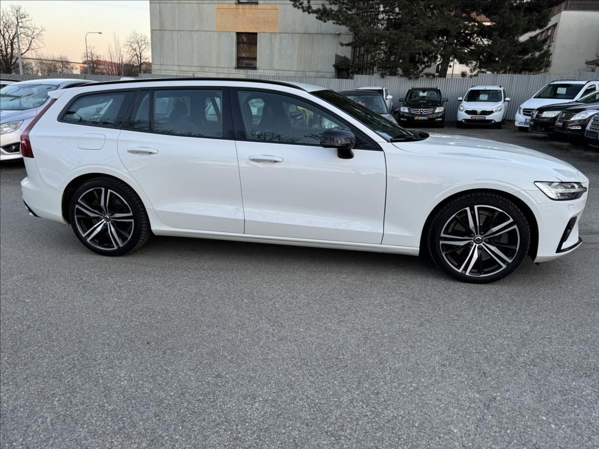 2020 Volvo V60 - 4