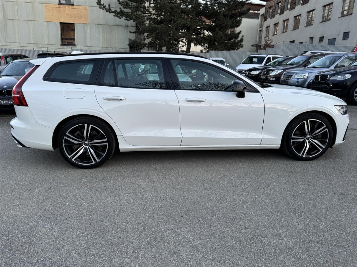 2020 Volvo V60 - 5