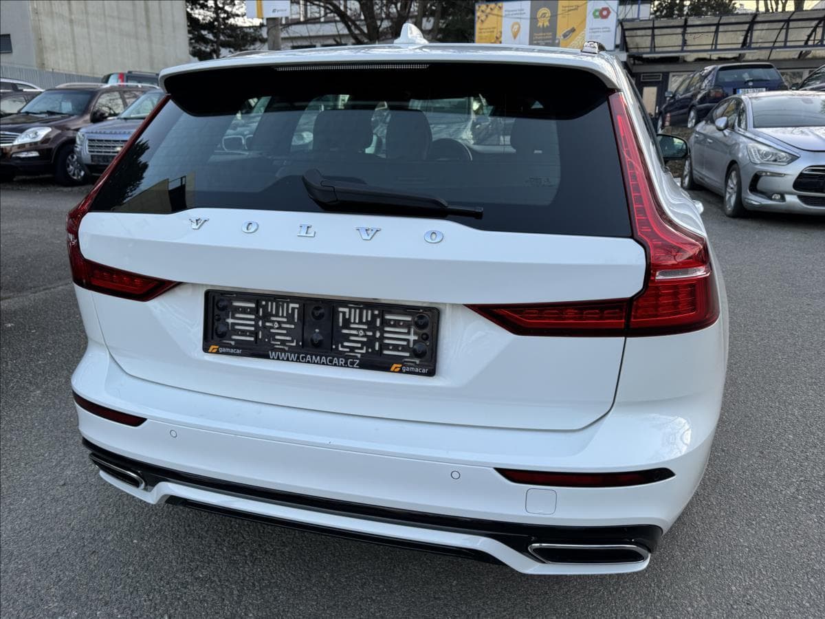 2020 Volvo V60 - 9