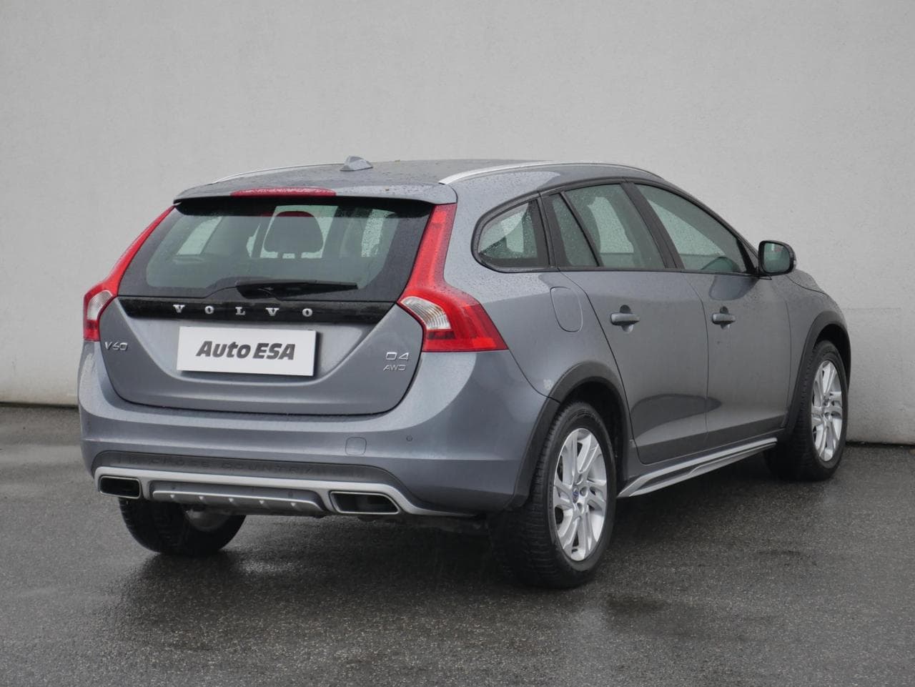 2016 Volvo V60 - 4