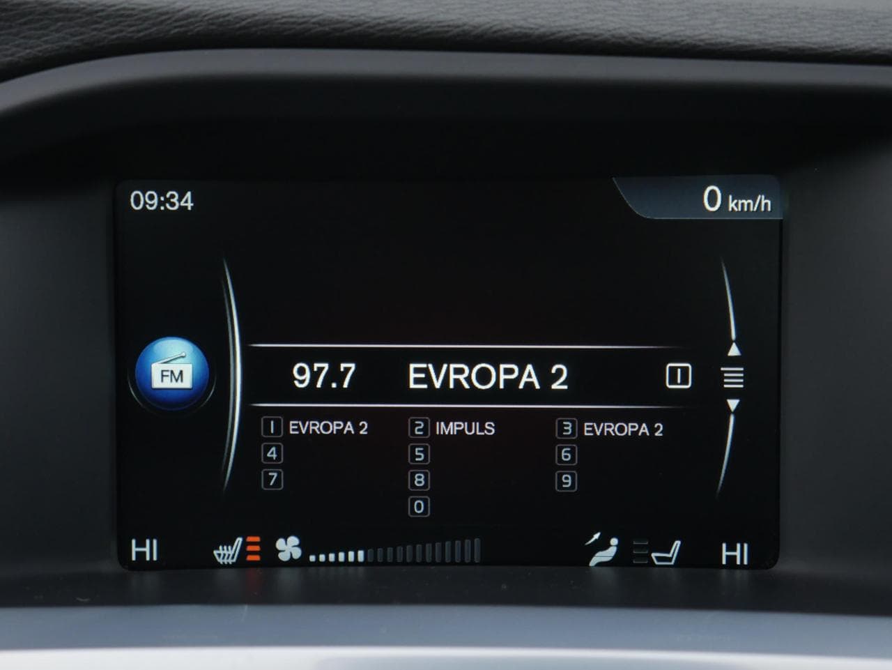 2016 Volvo V60 - 17
