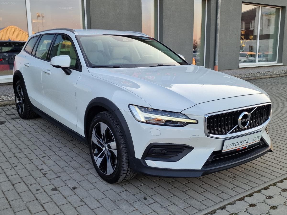 2019 Volvo V60 - 3