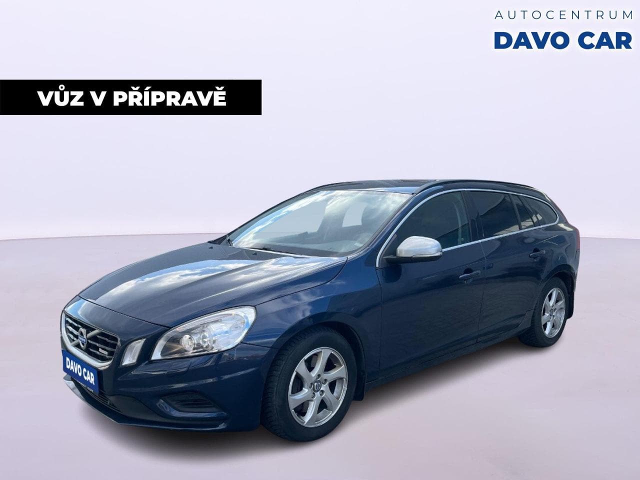 Volvo V60 2,4 D4 V5 120kW AWD R-design kombi