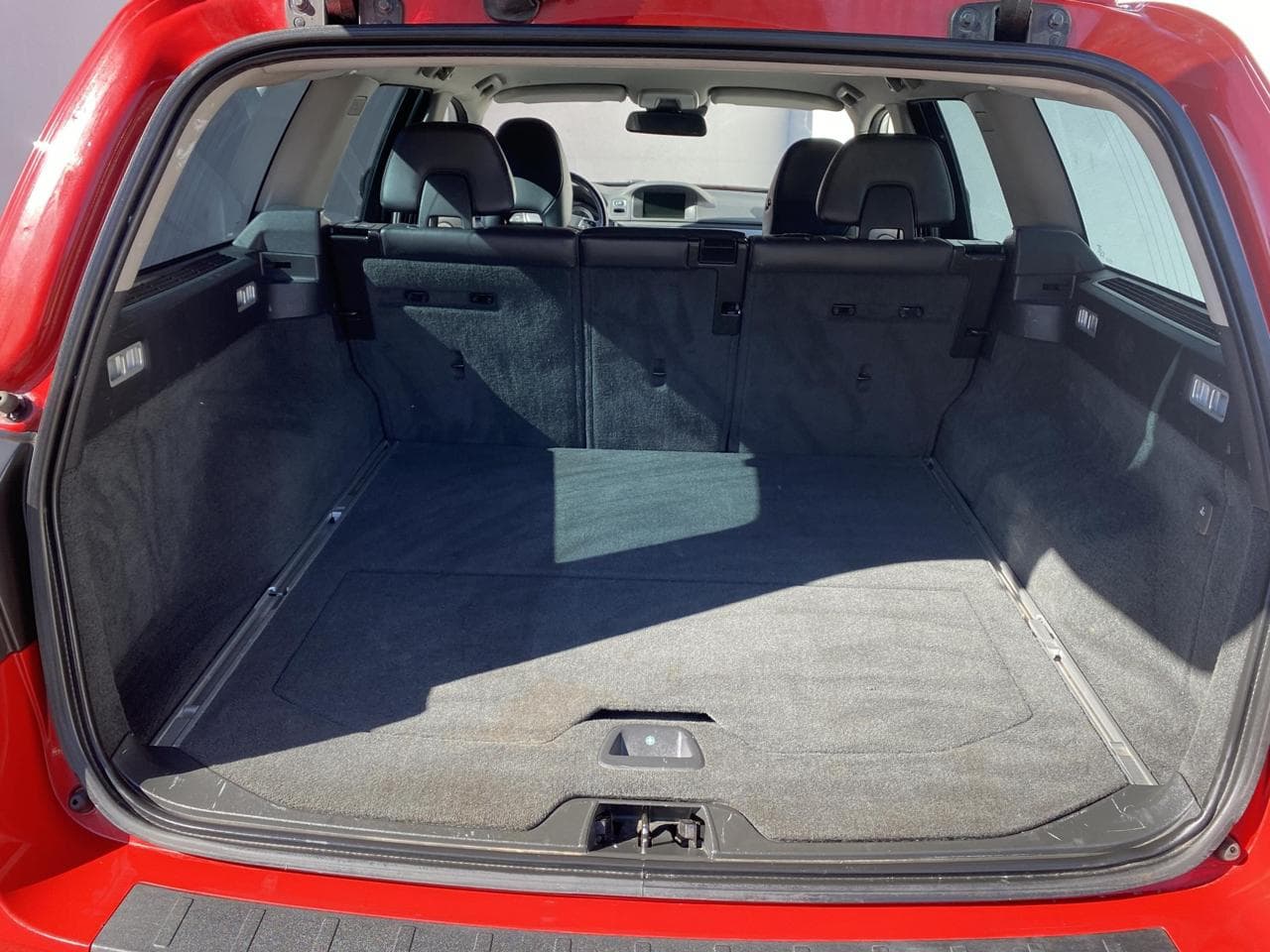 2011 Volvo V70 - 7