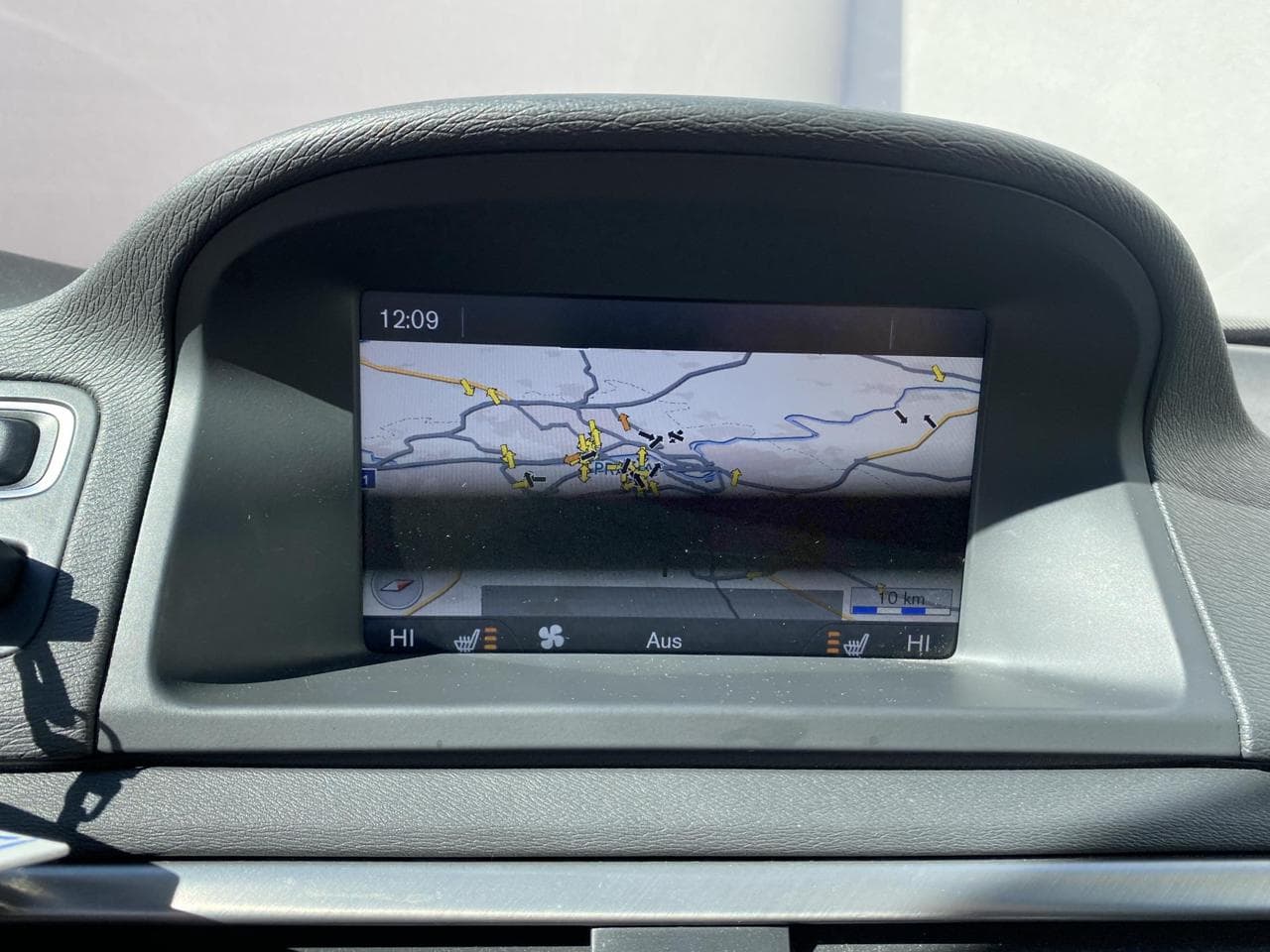 2011 Volvo V70 - 18