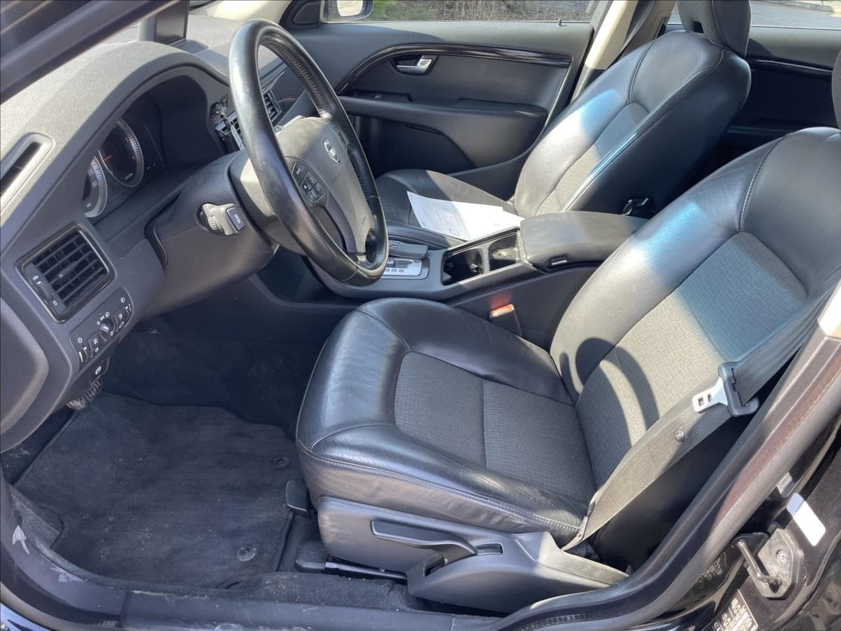 2008 Volvo V70 - 9