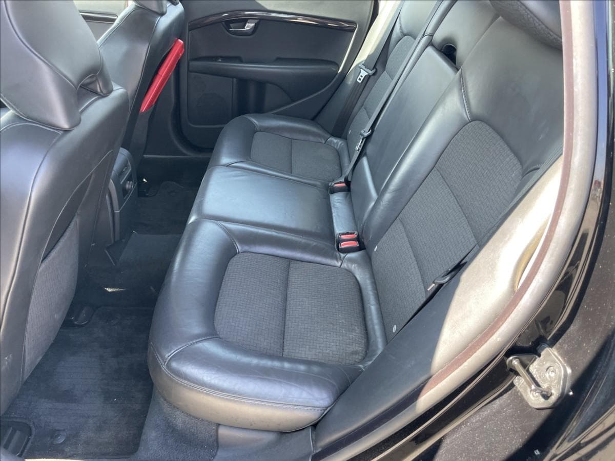 2008 Volvo V70 - 10
