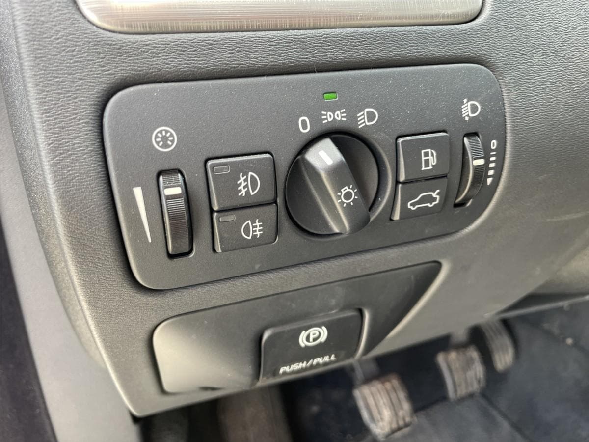 2009 Volvo V70 - 20