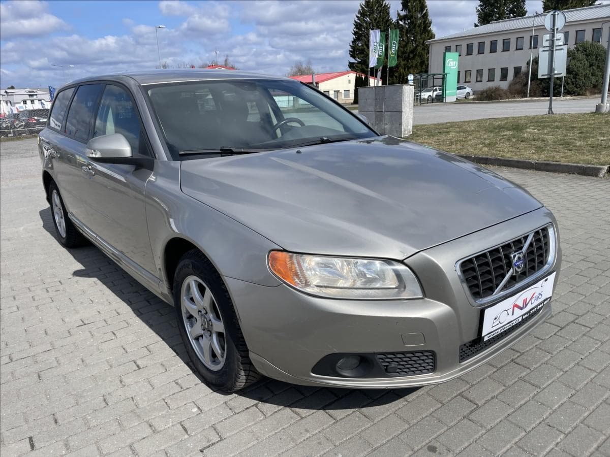 2009 Volvo V70 - 6