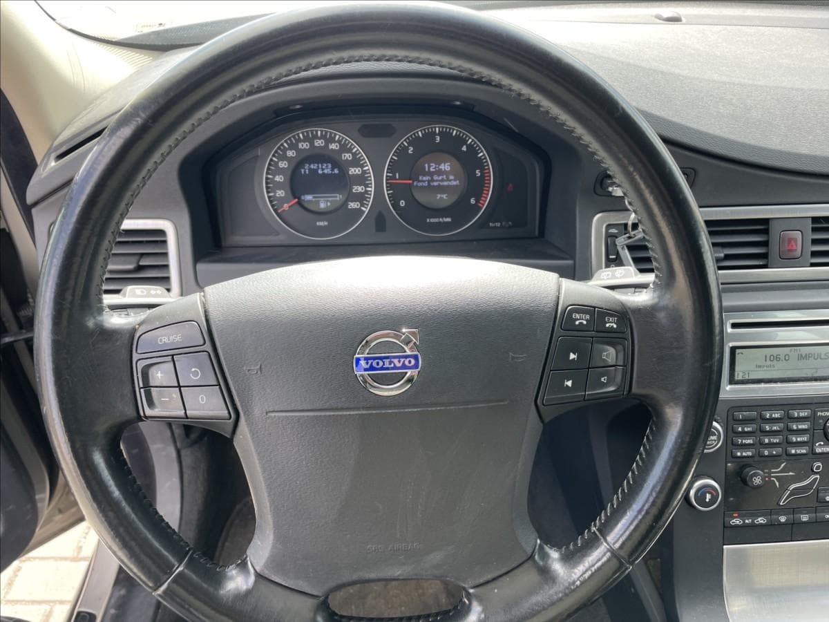 2009 Volvo V70 - 15