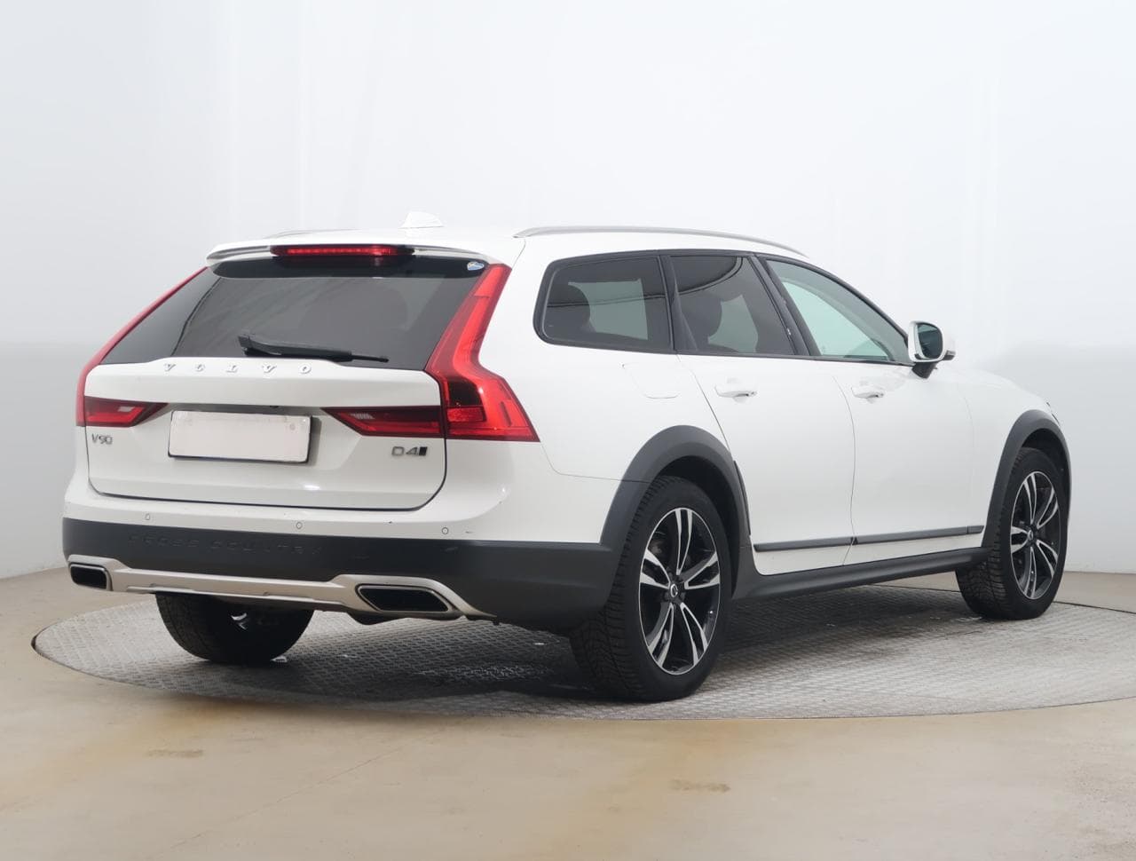 2017 Volvo V90 - 7