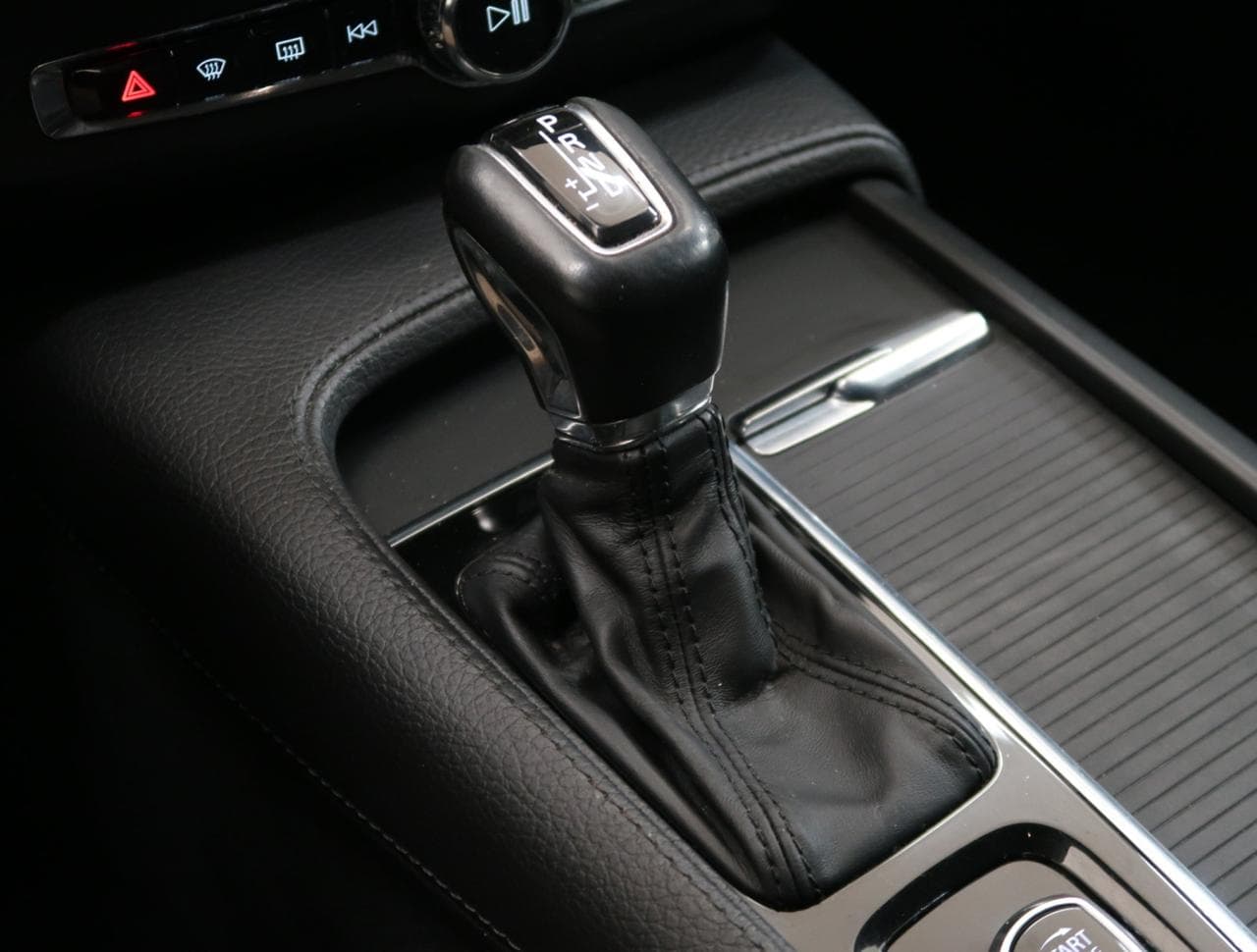 2017 Volvo V90 - 19