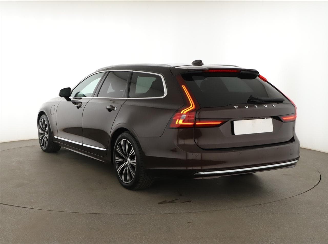2020 Volvo V90 - 9