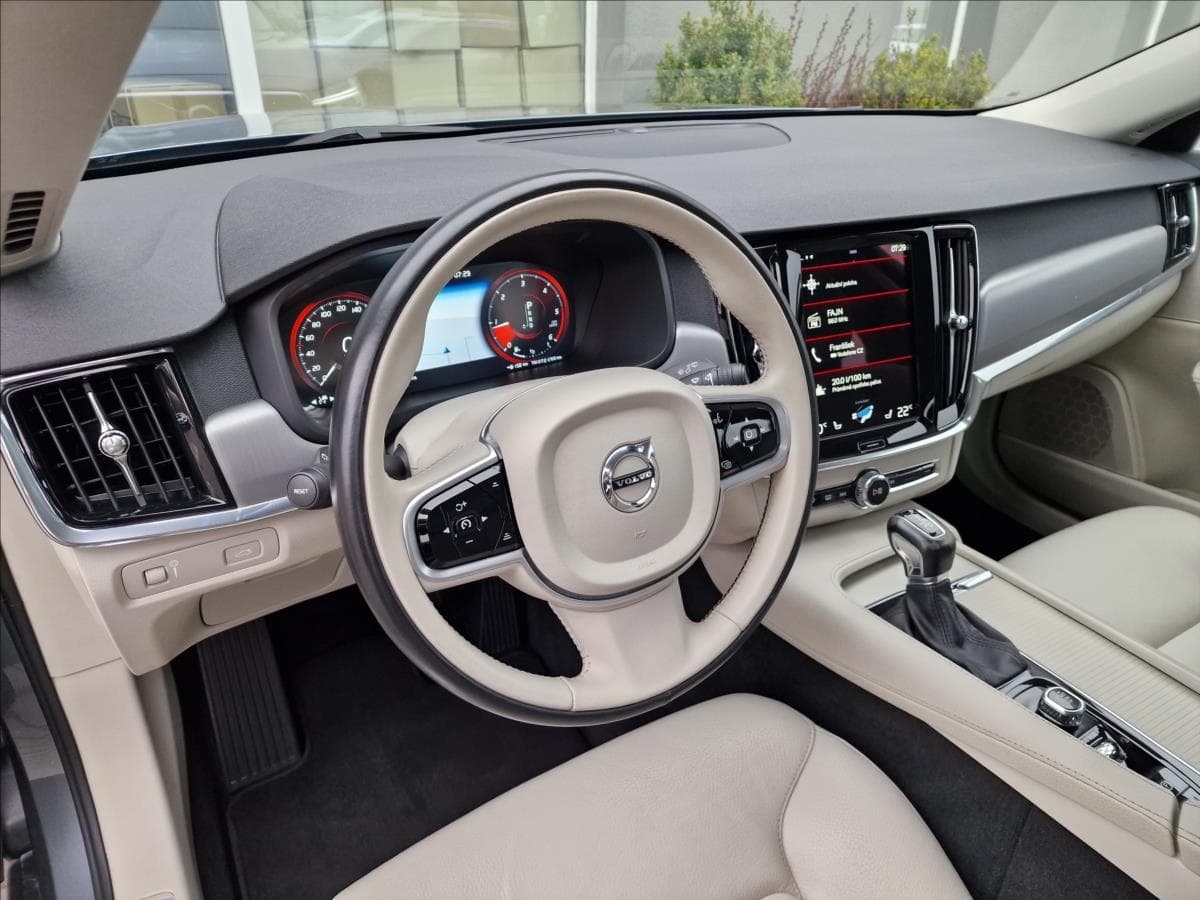 2019 Volvo V90 - 20