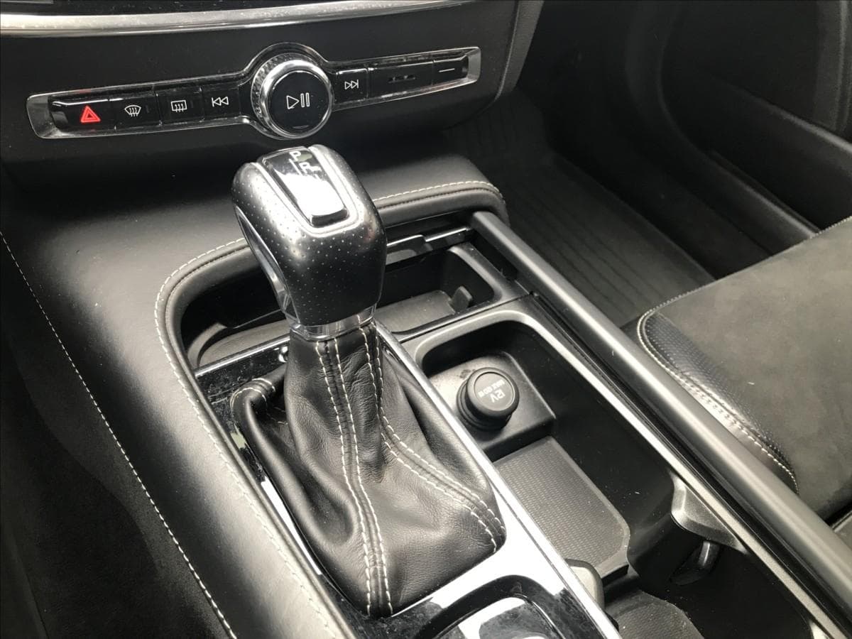 2018 Volvo V90 - 14