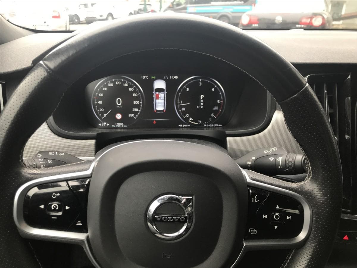 2018 Volvo V90 - 12