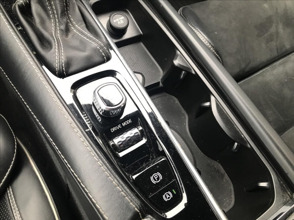 2018 Volvo V90 - 15