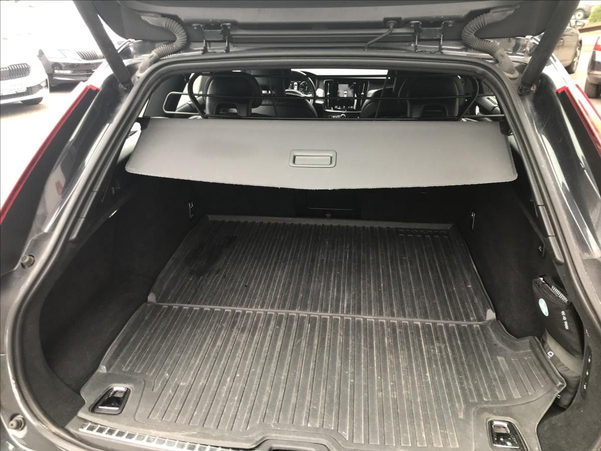 2018 Volvo V90 - 7
