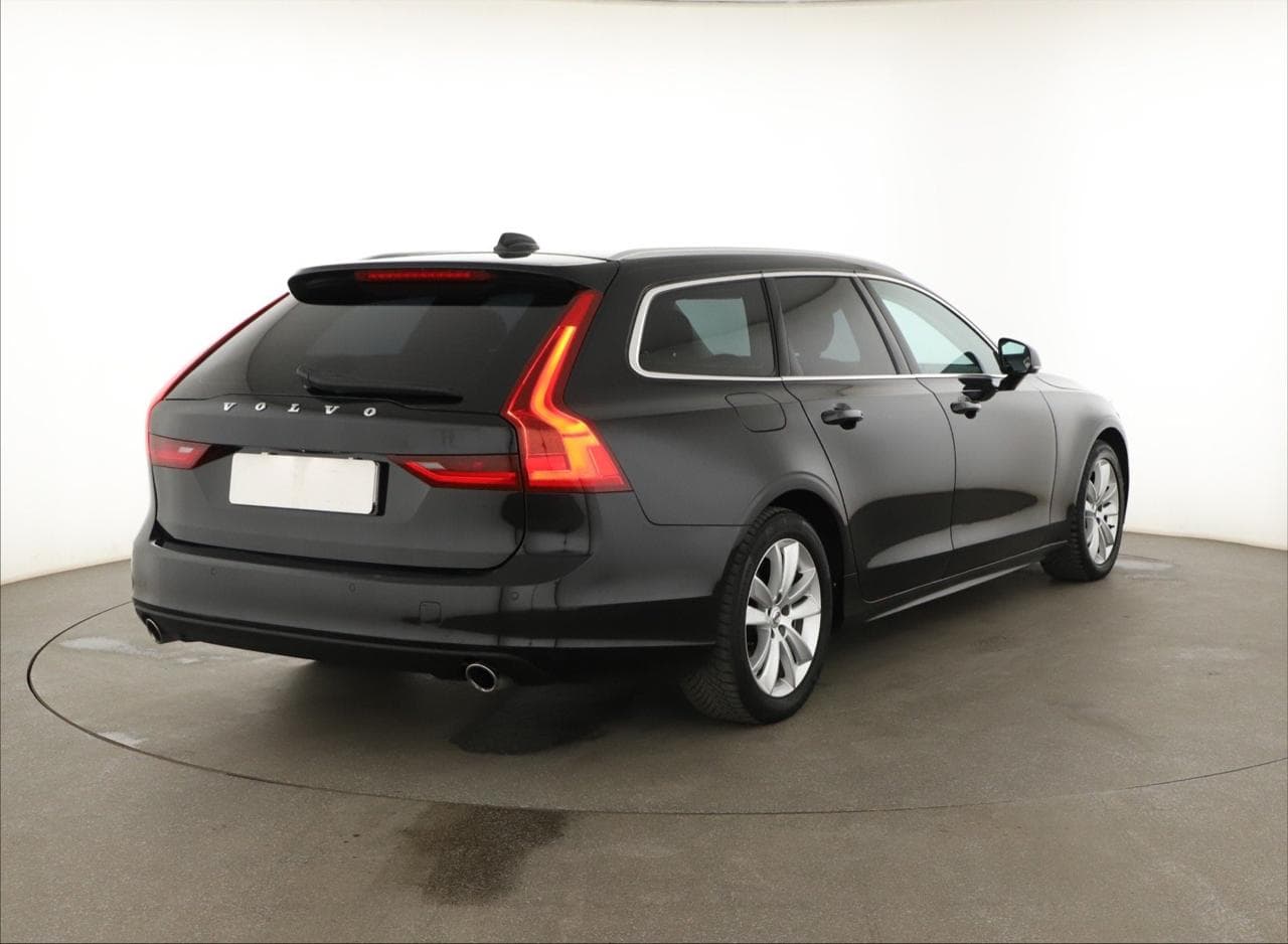 2019 Volvo V90 - 7