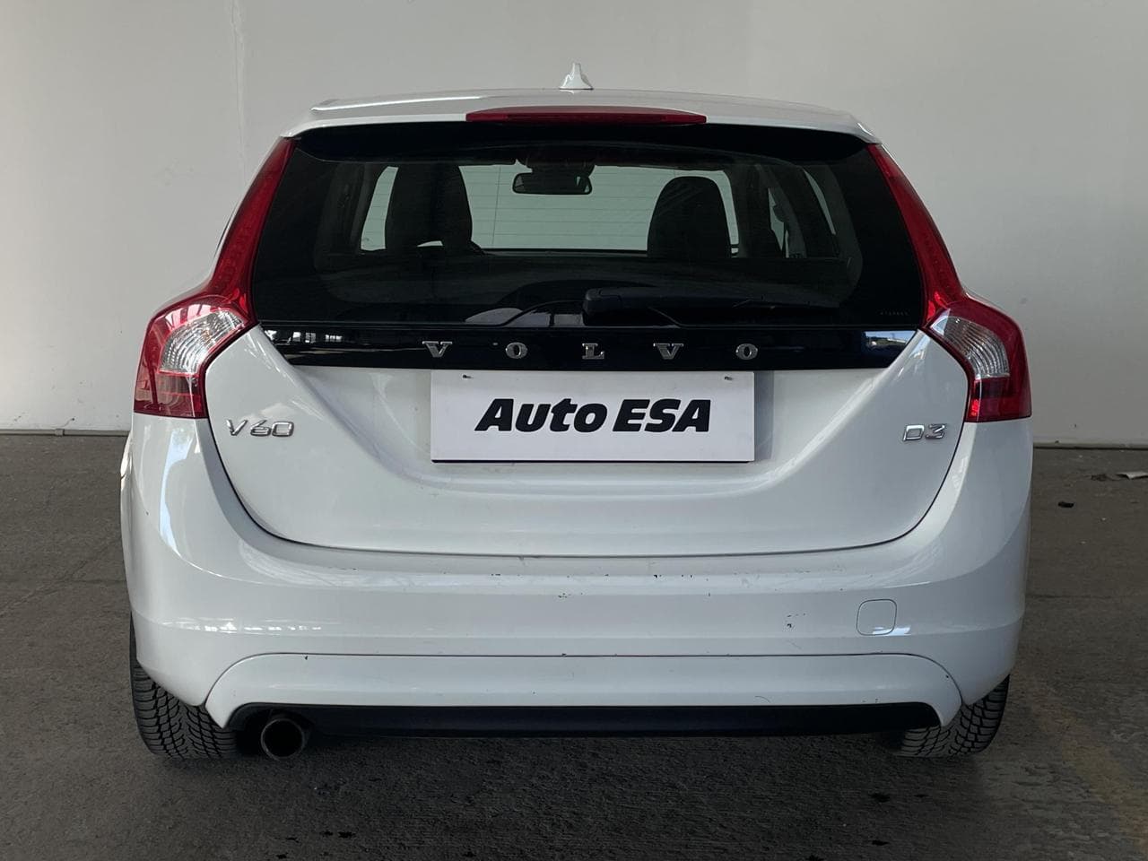 2016 Volvo V60 - 5