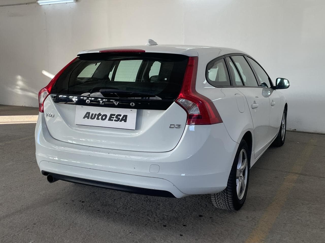 2016 Volvo V60 - 4