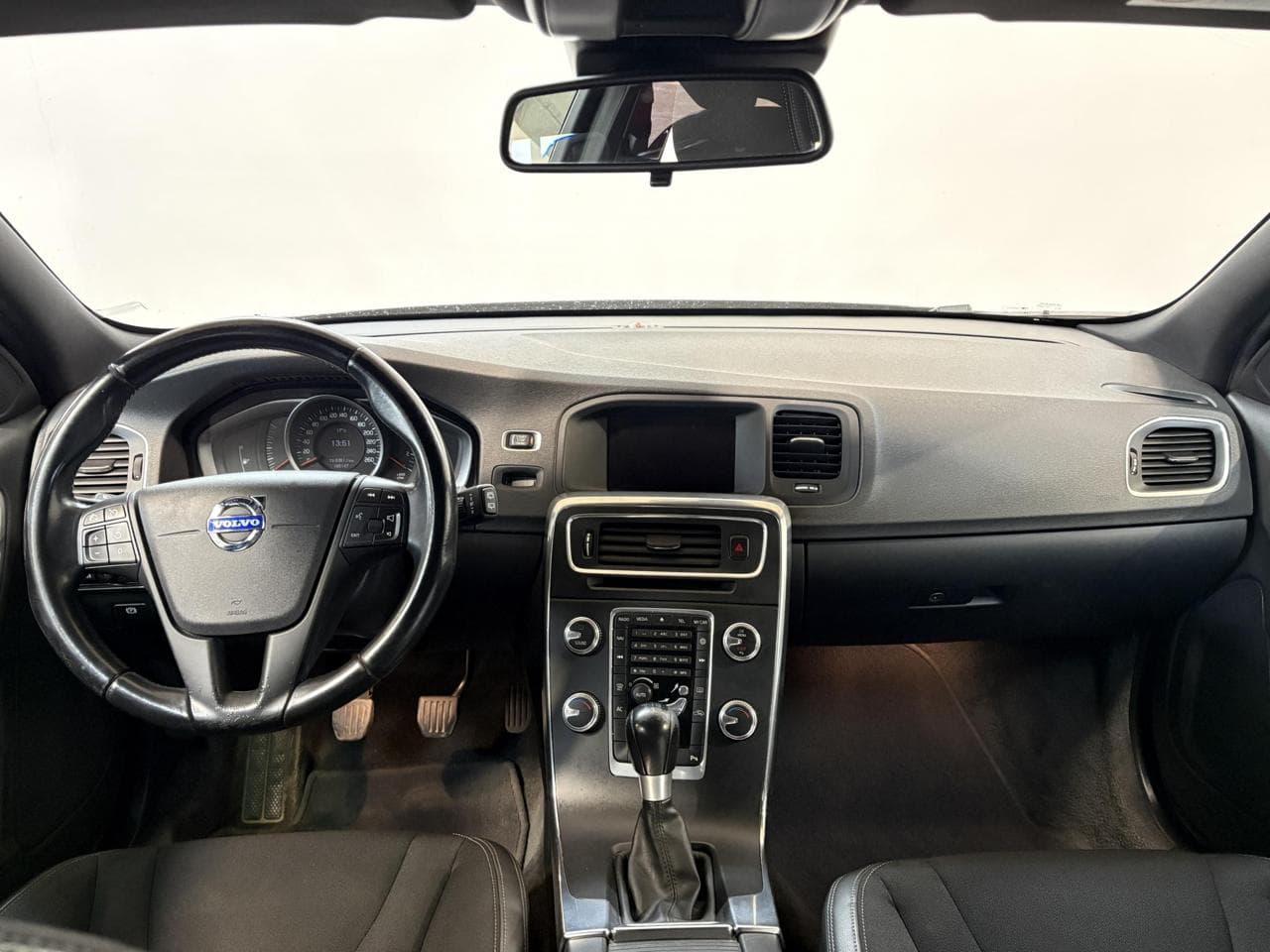 2015 Volvo V60 - 10