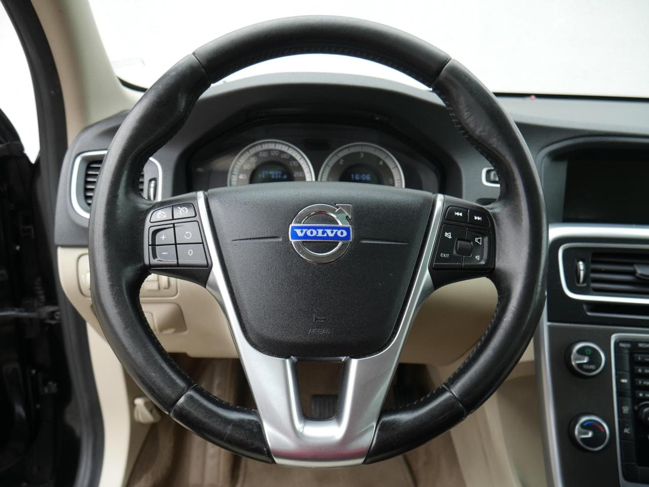 2011 Volvo V60 - 13